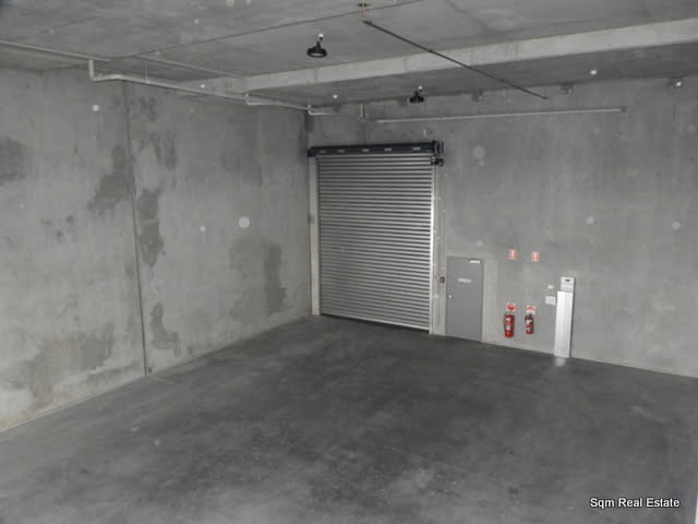 Click to view all images 3/8 Jullian Close Botany NSW 2019 - Image 3