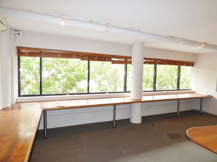 Click to view all images Pittwater Road North Narrabeen NSW 2101 - Image 3