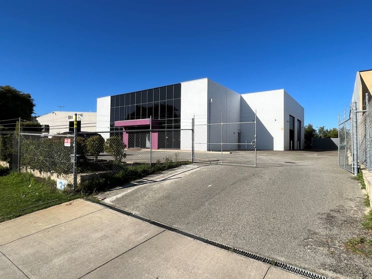 Click to view all images 31 Furniss Road Darch WA 6065 - Image 3