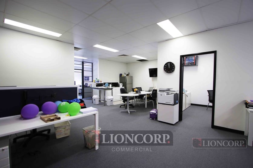Click to view all images Springwood QLD 4127 - Image 3