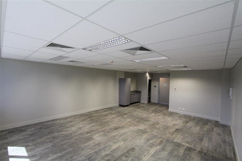 Click to view all images Suite 3/379 Port Hacking Road Caringbah NSW 2229 - Image 2
