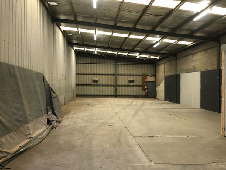 Click to view all images 5A Concorde Crescent Werribee VIC 3030 - Image 2