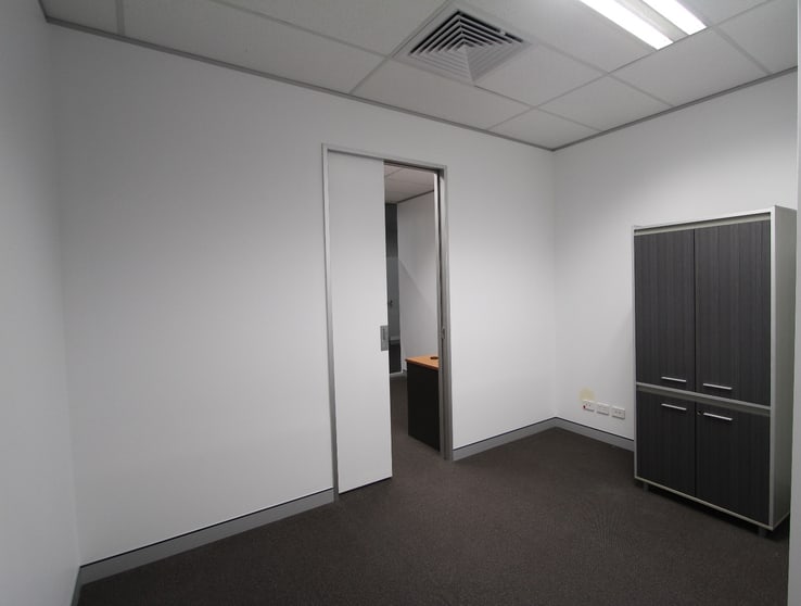 Click to view all images 1-17 Elsie St Burwood NSW 2134 - Image 3