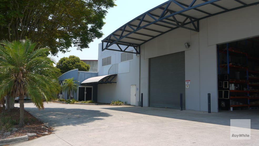 Click to view all images 2/22 Pinacle Street Brendale QLD 4500 - Image 3
