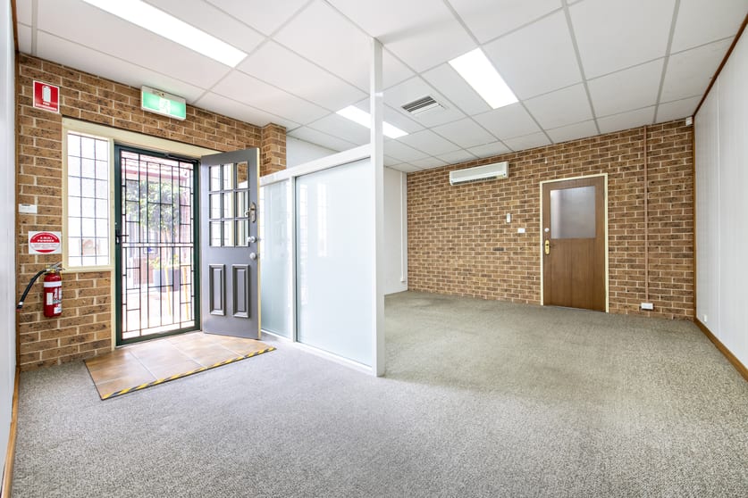 Click to view all images Suite 6/46 Wingewarra Street Dubbo NSW 2830 - Image 3