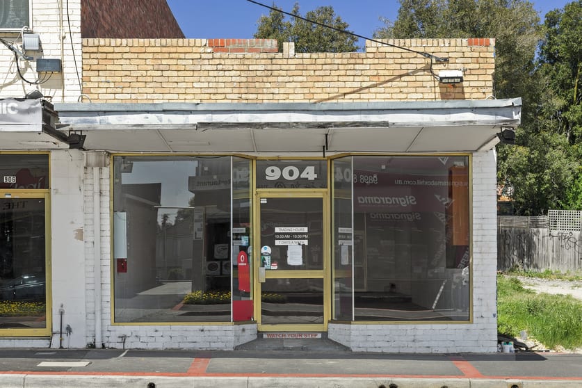 Click to view all images 904 Canterbury Road Box Hill South VIC 3128 - Image 1