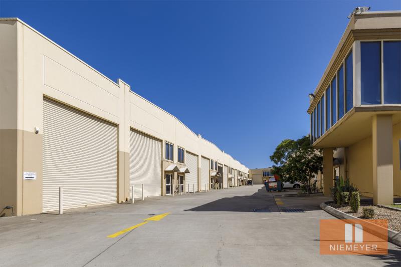 Click to view all images 12 Stanton Road Seven Hills NSW 2147 - Image 3