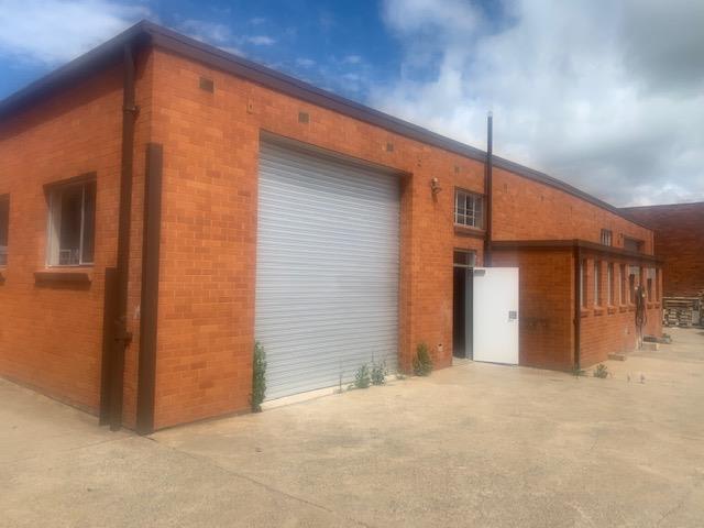 Click to view all images Unit 2/38 Kembla Street Fyshwick ACT 2609 - Image 3