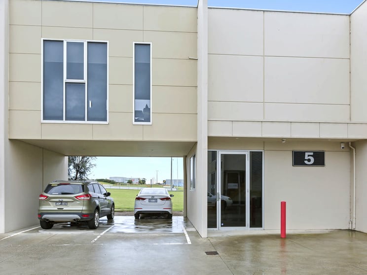 Click to view all images Office 1, 5/35 Progress Street Mornington VIC 3931 - Image 2