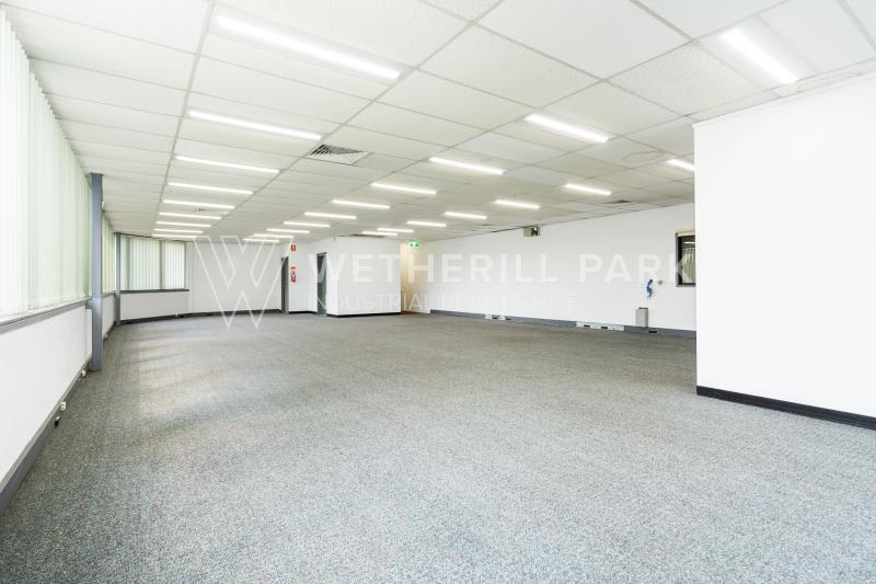 Click to view all images Ingleburn NSW 2565 - Image 3
