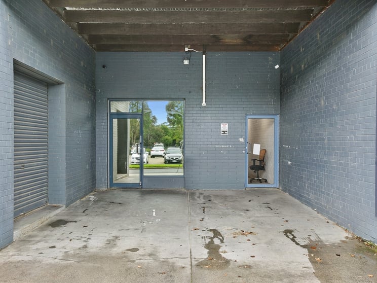 Click to view all images Rear 222 Main Street Mornington VIC 3931 - Image 3
