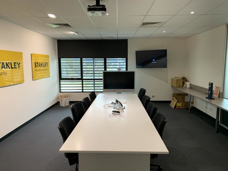 Click to view all images Unit 2/2-73 Wharf Rd Port Melbourne VIC 3207 - Image 3