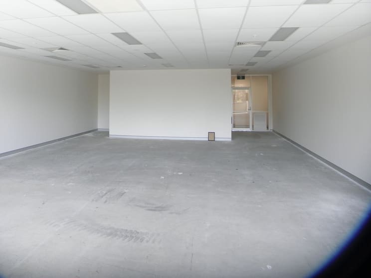 Click to view all images 8/12 Jarrett Street North Gosford NSW 2250 - Image 3