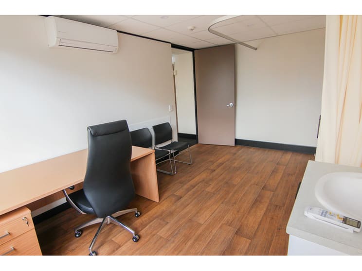 Click to view all images 66 Pacific Highway St Leonards NSW 2065 - Image 2
