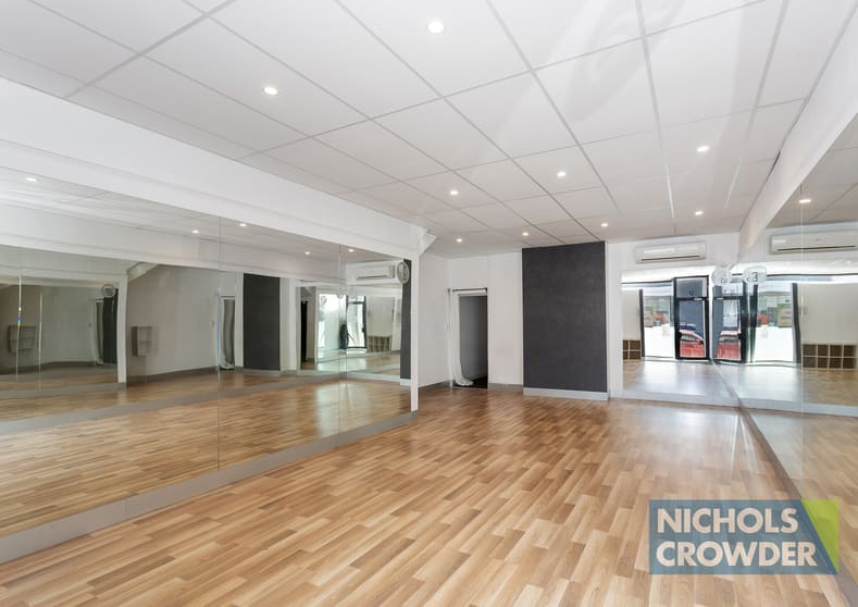 Click to view all images 10 Bluff Road Black Rock VIC 3193 - Image 3
