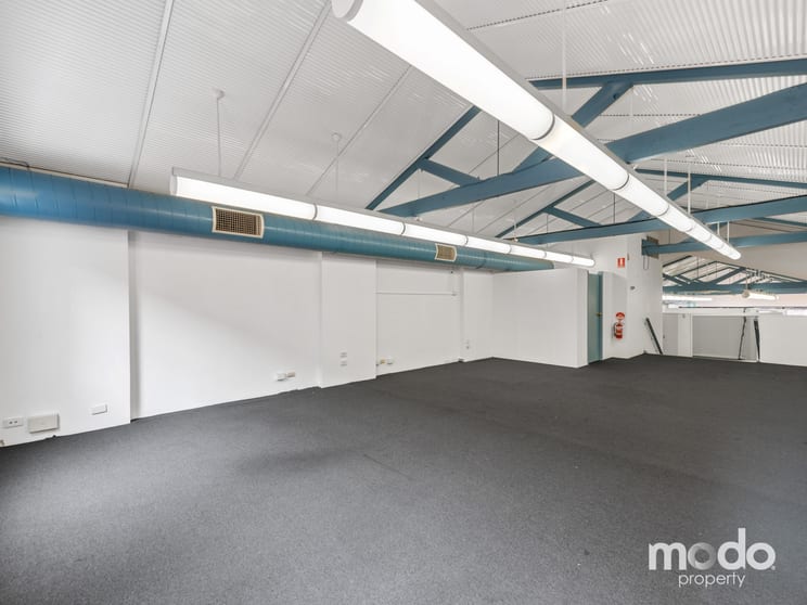 Click to view all images 1407 Burke Road Kew East VIC 3102 - Image 3