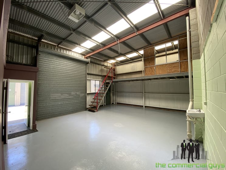 Click to view all images 2A/29 Brewer St Clontarf QLD 4019 - Image 2