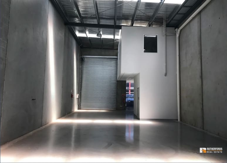 Click to view all images 7/7-9 Linmax Court Point Cook VIC 3030 - Image 2