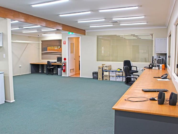 Click to view all images Unit 6, 57 Regentville Road Penrith NSW 2750 - Image 2