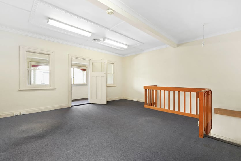 Click to view all images 143 Lower Plenty Road Rosanna VIC 3084 - Image 3