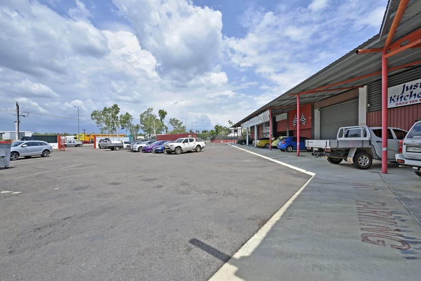 Click to view all images 1B/894 Stuart Highway Pinelands NT 0829 - Image 2