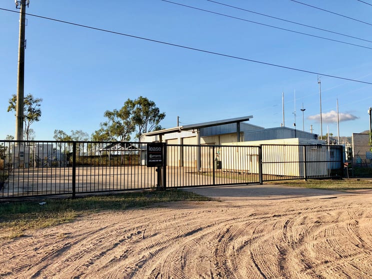 Click to view all images 125 Allambie Lane Rasmussen QLD 4815 - Image 1