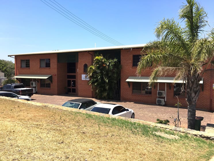 Click to view all images 92 -94 Clavering Road Bayswater WA 6053 - Image 1