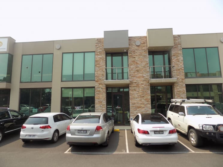 Click to view all images 3/328 Reserve Road Cheltenham VIC 3192 - Image 2