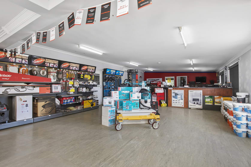 Click to view all images 19 Napier Avenue Alfredton VIC 3350 - Image 2