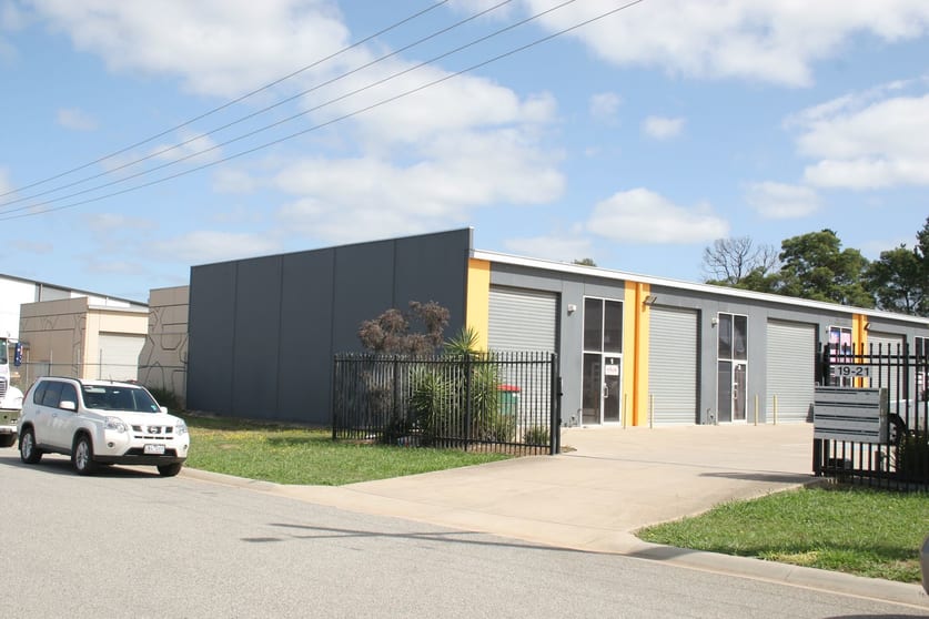 Click to view all images 1/19-21 Sharnet Circuit Pakenham VIC 3810 - Image 2