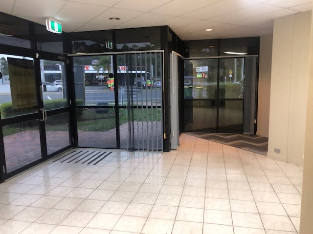 Click to view all images 1/77 Shore Street Cleveland QLD 4163 - Image 2