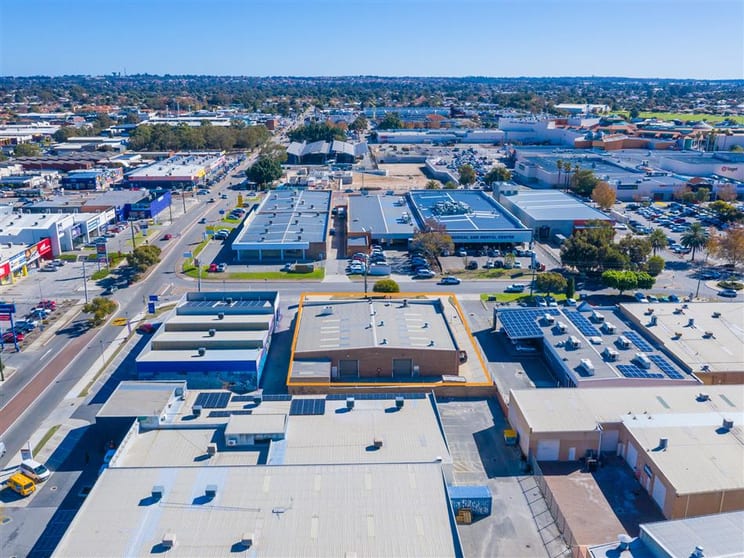 Click to view all images 4 Dewar Street Morley WA 6062 - Image 3