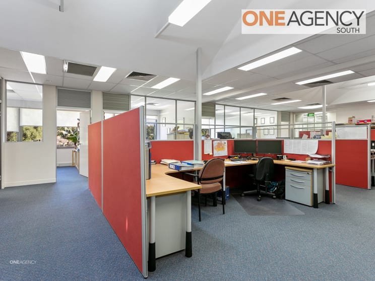Click to view all images Suite 9 -18 Parry Street Fremantle WA 6160 - Image 3