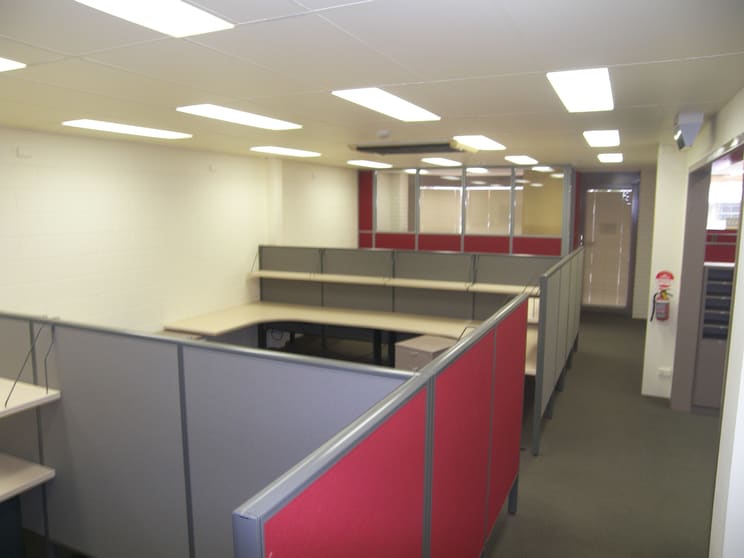 Click to view all images 28 Bridge Street Bendigo VIC 3550 - Image 3
