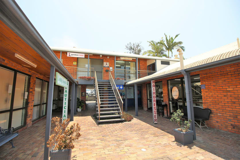 Click to view all images Mudgeeraba QLD 4213 - Image 2