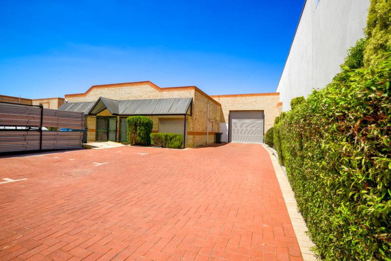 Click to view all images Unit 2/24 Exchange Road Malaga WA 6090 - Image 2