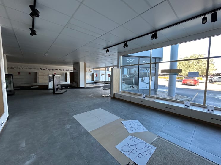 Click to view all images 5/100 Barrier Street Fyshwick ACT 2609 - Image 2