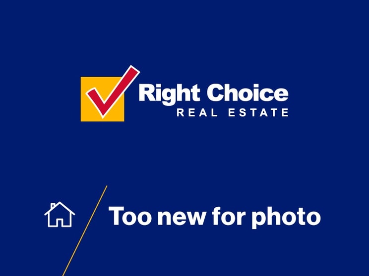 Click to view all images 2/10 Beverley Avenue Warilla NSW 2528 - Image 1