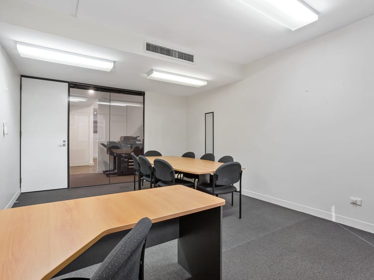 Click to view all images 5/44 Kings Park Road West Perth WA 6005 - Image 3