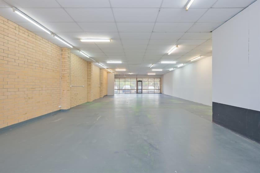 Click to view all images 15/40 Port Pirie Street Bibra Lake WA 6163 - Image 3