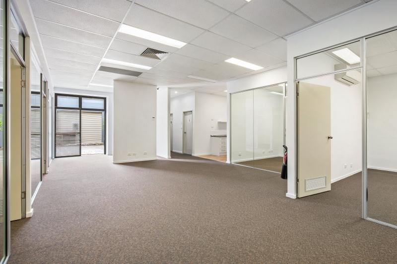 Click to view all images 4C & Unit 4D, 11 Molly Morgan Drive East Maitland NSW 2323 - Image 3