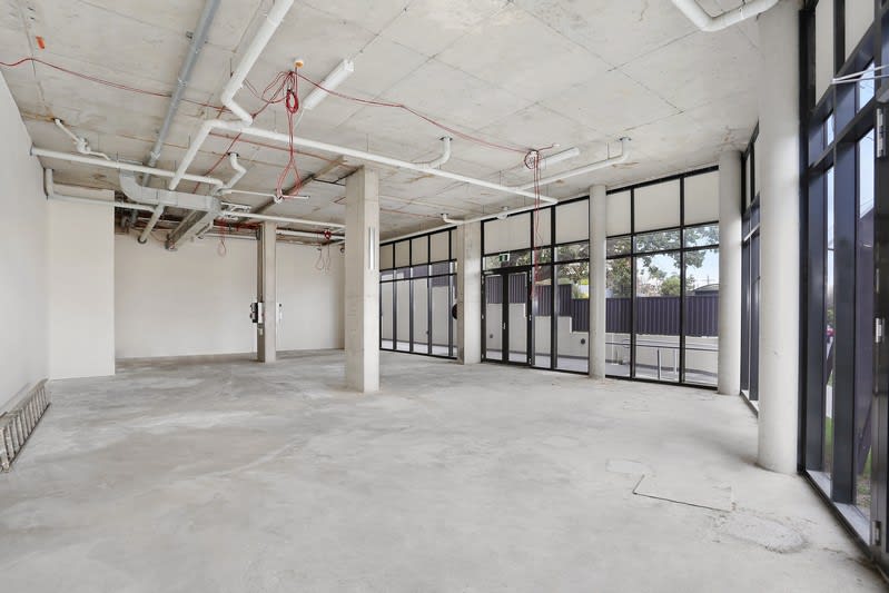 Click to view all images Level Ground/51 Connells Point Road South Hurstville NSW 2221 - Image 3