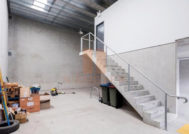 Click to view all images 18 Wurrook Circuit Caringbah NSW 2229 - Image 3