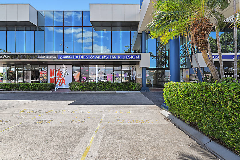 Click to view all images 19/390 Oxley Drive Runaway Bay QLD 4216 - Image 2