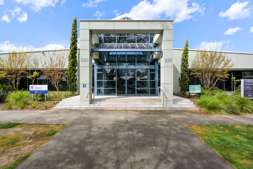 Click to view all images Suite 8/620 Macauley Street Albury NSW 2640 - Image 1