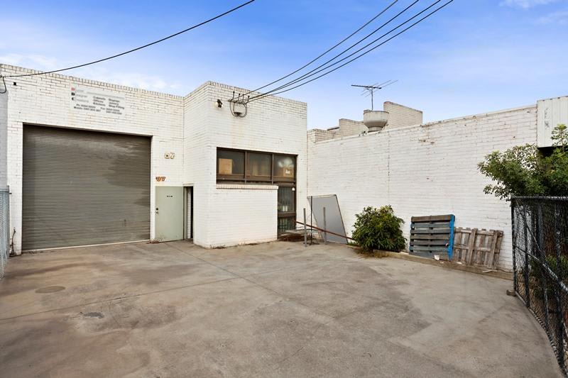 Click to view all images 87 Bakers Road Coburg North VIC 3058 - Image 1