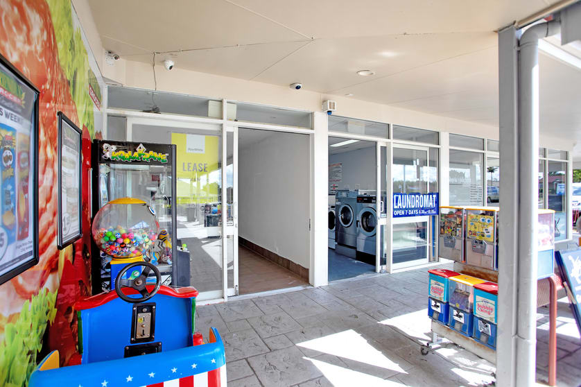 Click to view all images Shop 8/5-11 Julie Street Crestmead QLD 4132 - Image 1