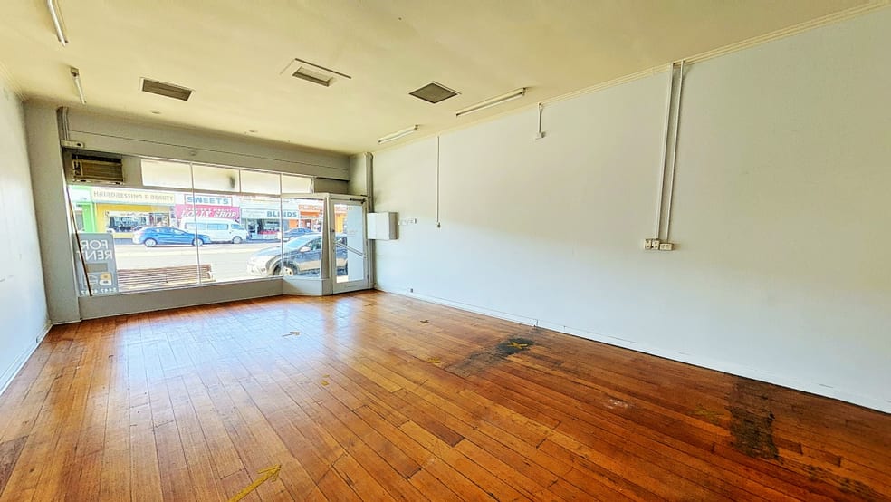 Click to view all images 134 High Street Kangaroo Flat VIC 3555 - Image 3