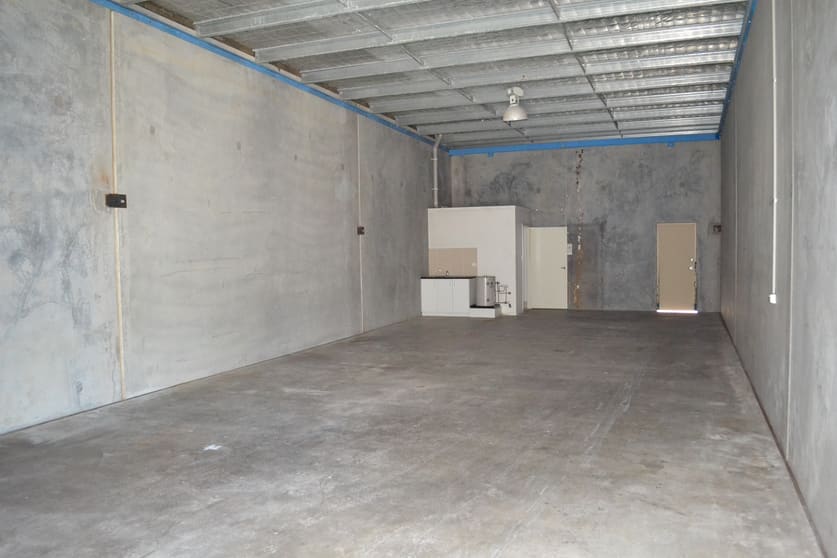 2/1 Commerce Circuit Yatala QLD 4207 - Image 2