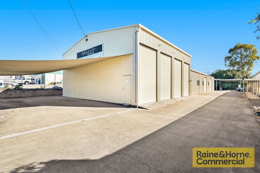 Click to view all images 21 Huntington Street Clontarf QLD 4019 - Image 1
